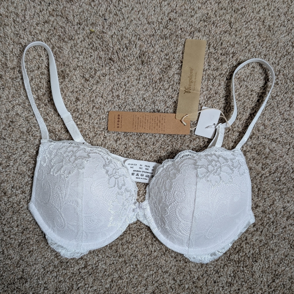 Winglove NEW White Lace Clasp Closure Bra Size 34C